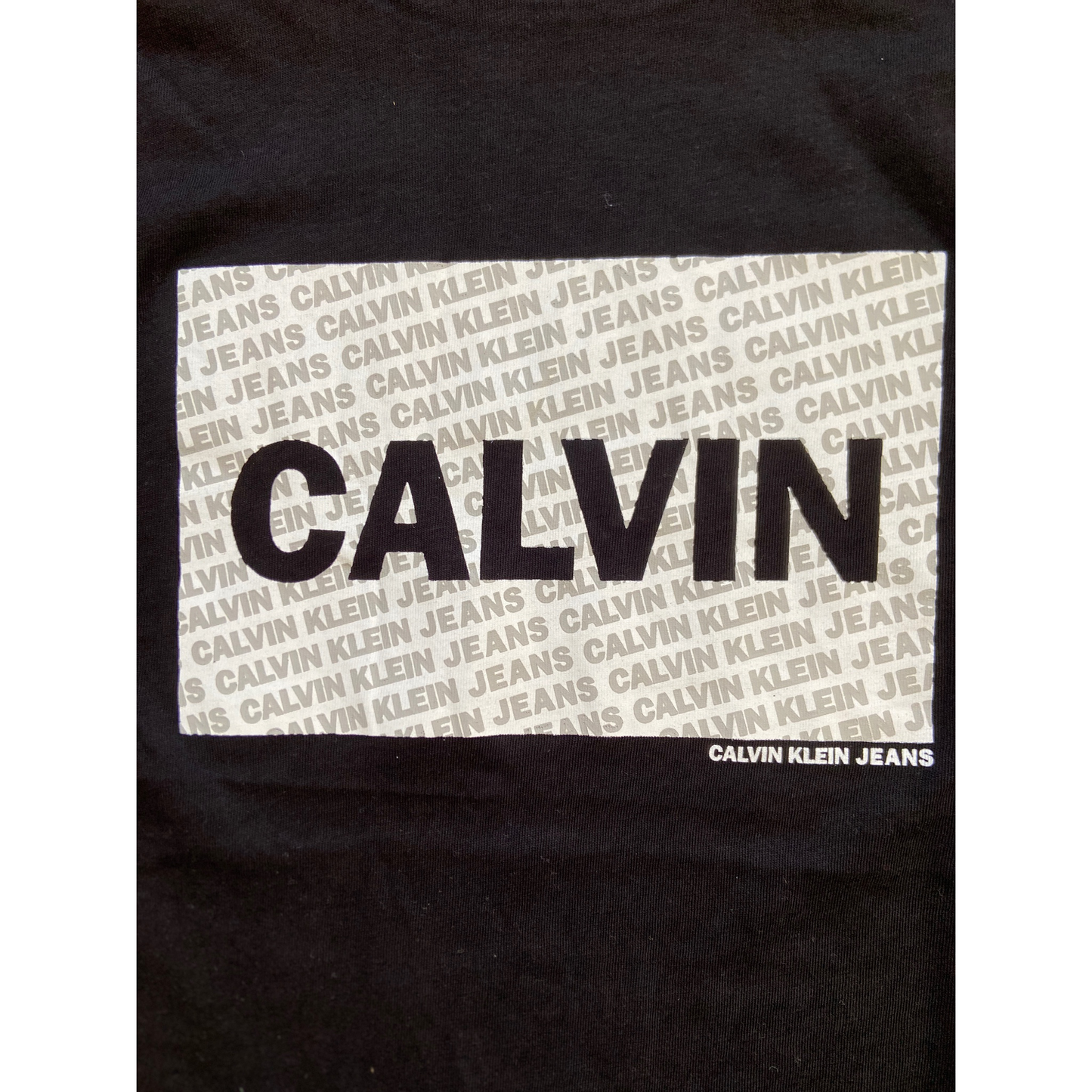 T-Shirt Calvin Klein Jeans Enfant Noir – T-Shirt Manches Longues Logo CALVIN
