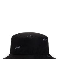 Bob HUGO Noir Monogramme avec Patch Logo Rouge