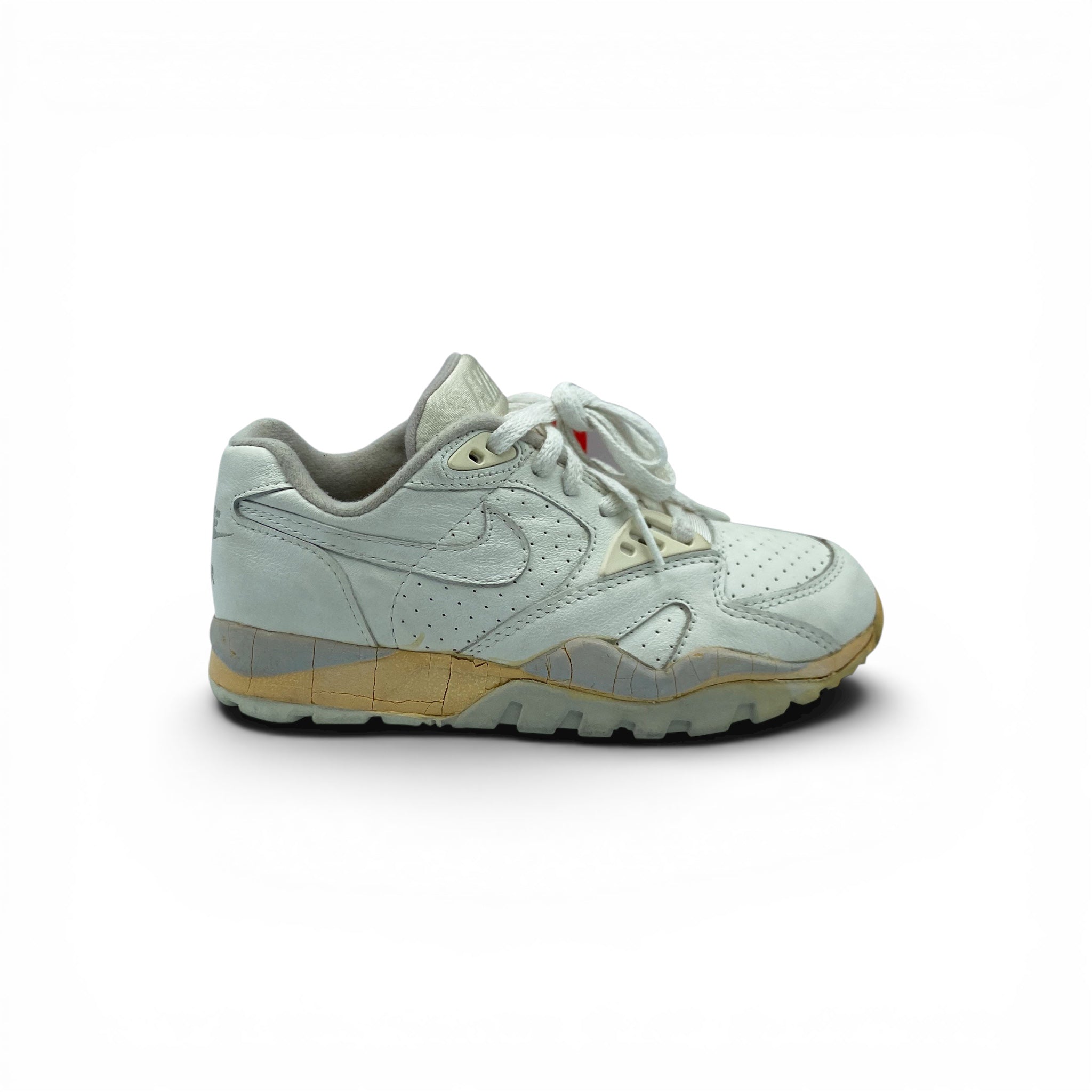 Nike Air Cross Trainer Low II (1989) – Vintage Made in Taiwan – White / Light Neutral Grey