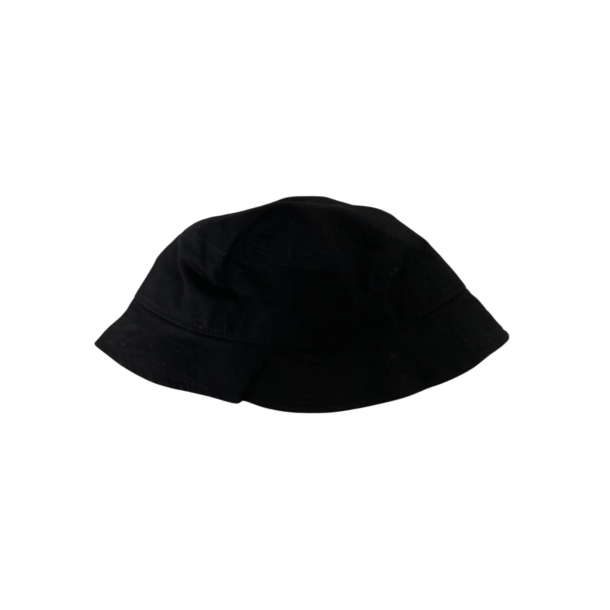 Bob HUGO Noir avec Patch Logo Rouge
