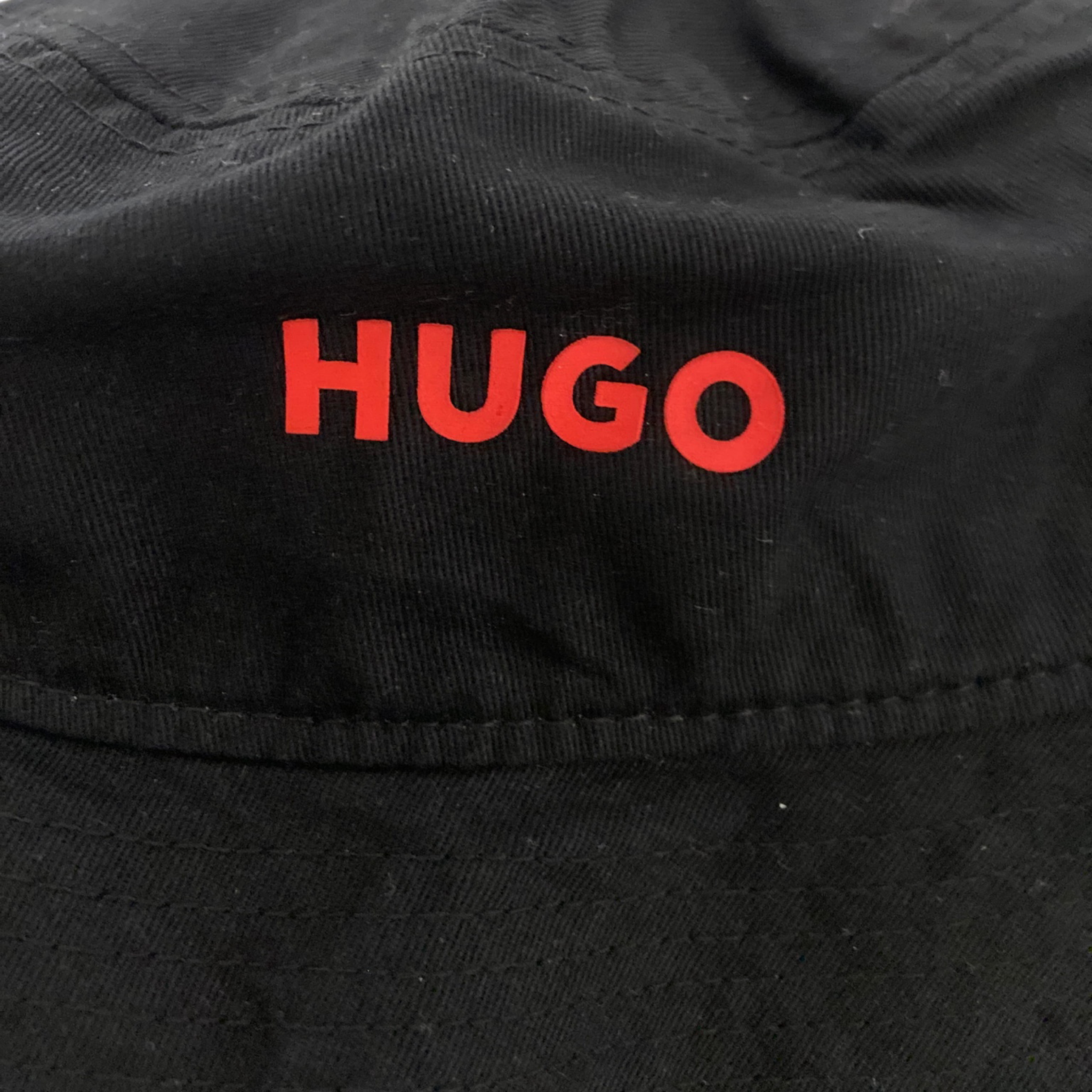 Bob HUGO pour femme - Bucket Hat