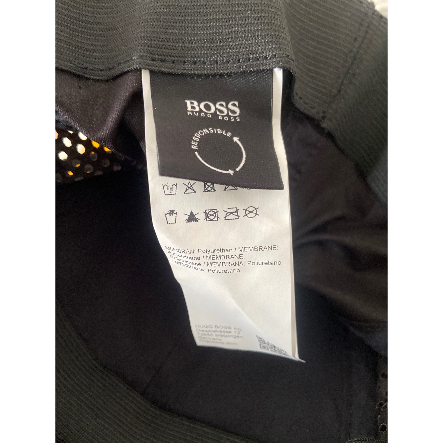 Casquette Noire softshell BOSS déperlante