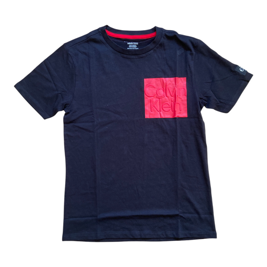 T-Shirt Calvin Klein Jeans Enfant Noir – T-Shirt Logo Relief Rouge Manches Courtes